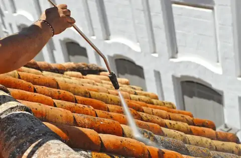 Nettoyage de toitures - Crouy-en-Thelle